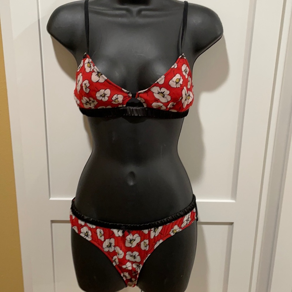 TOPSHOP matching bra + panties Poppies 6/8 NEW